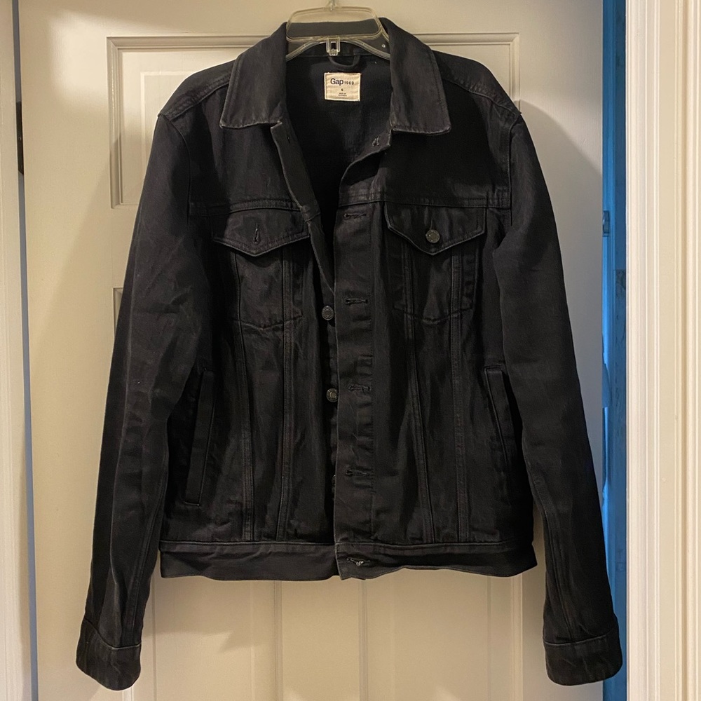 GAP Classic Trucker Denim Jacket